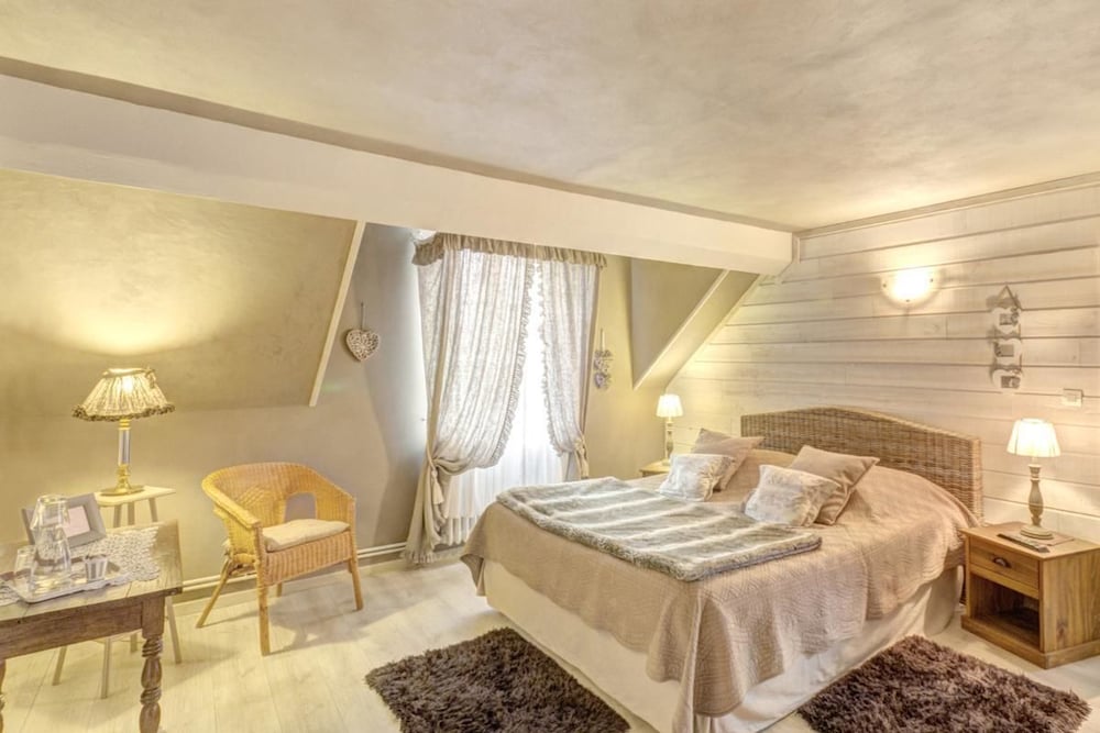 Triple Room, Multiple Beds (Etouppe De Lin) photo 1