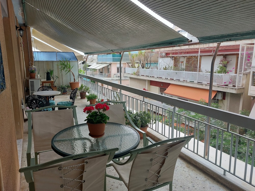 Classic Apartment, City View