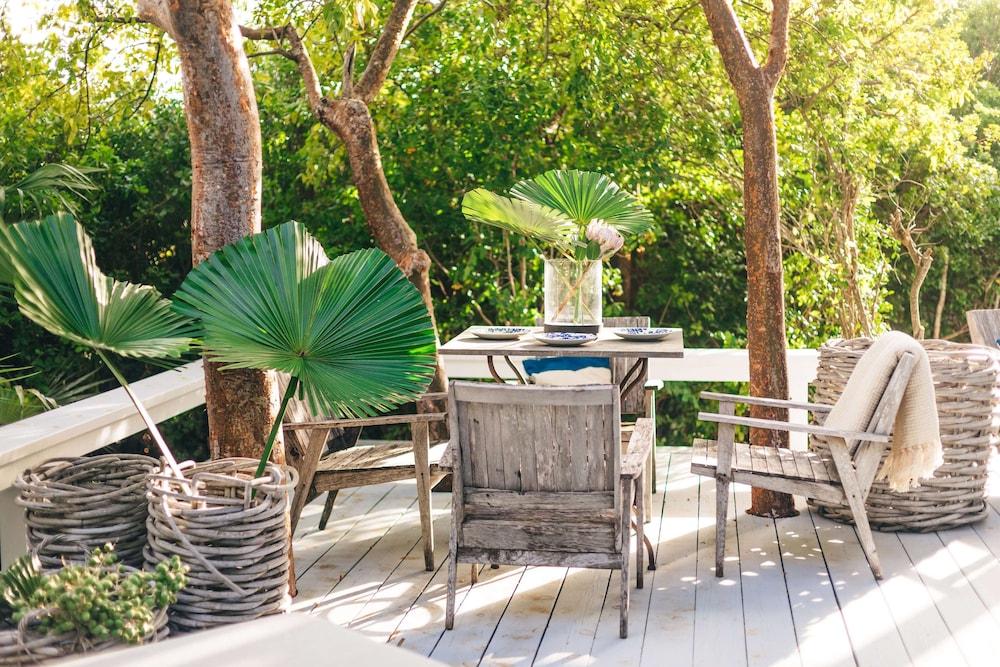 Three Bedroom Ocean View House With Private Pool photo 3