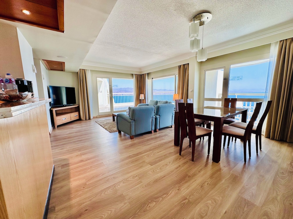 Executive Suite photo 2