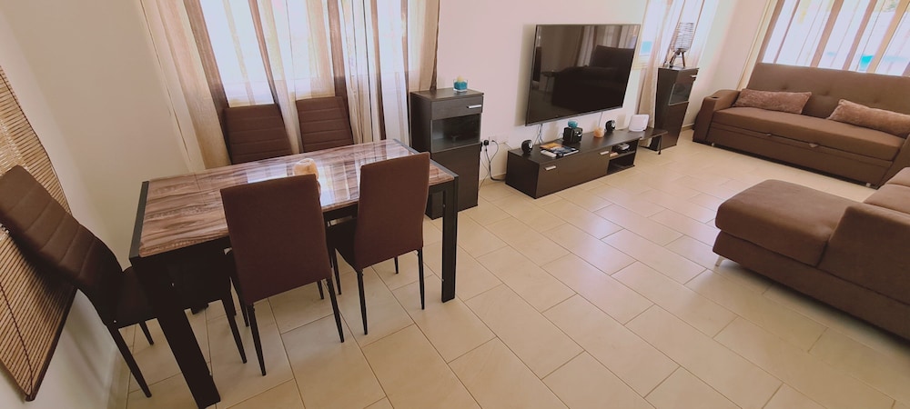 Villa photo 3