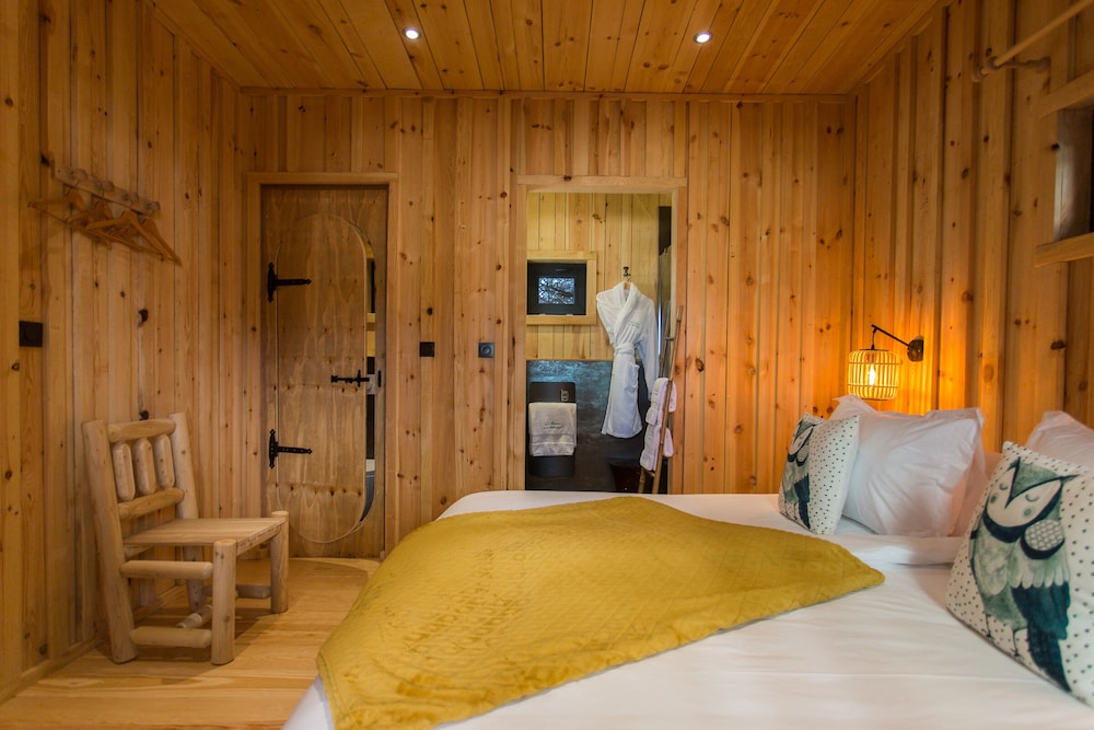 Deluxe Cabin, Hot Tub (Comtoise )