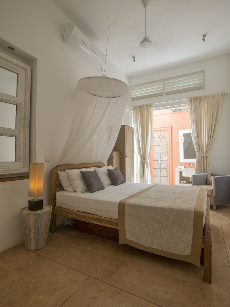 Standard Double Room (No View)