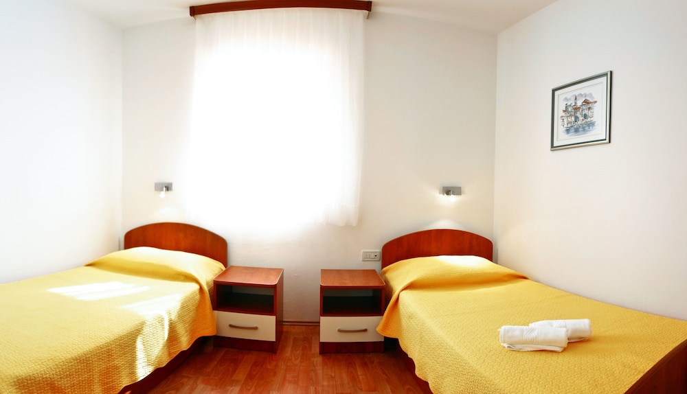 Standard Apartment, Balcony, Sea View (4+2)