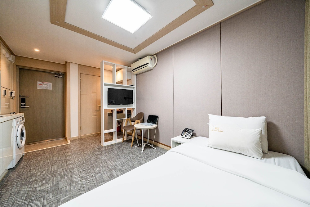 Standard Single Room photo 2