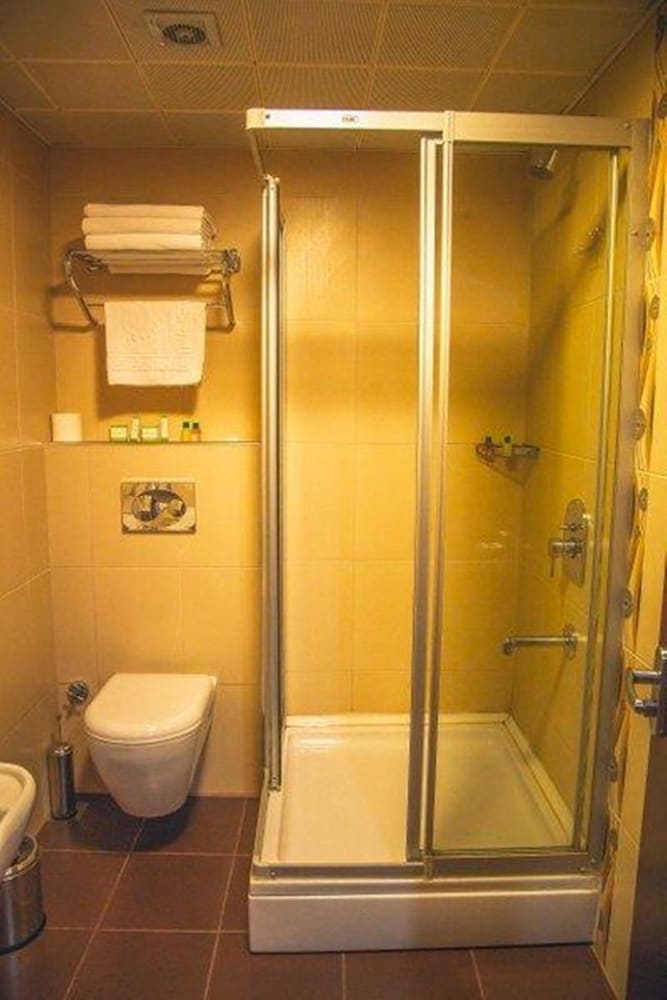 Standard Double Room - Photo 4