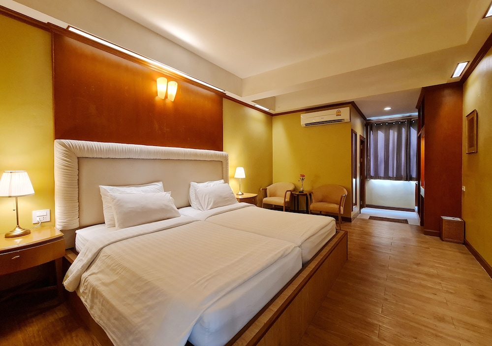 King Room B