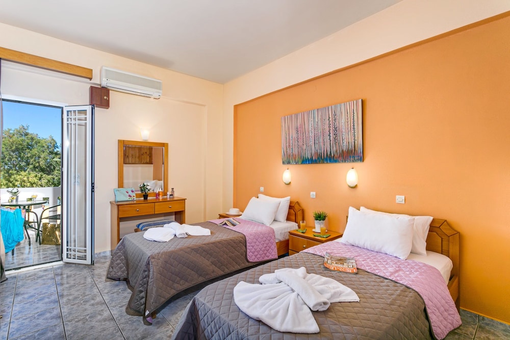 Apartamento, 1 habitación, vista al jardín
