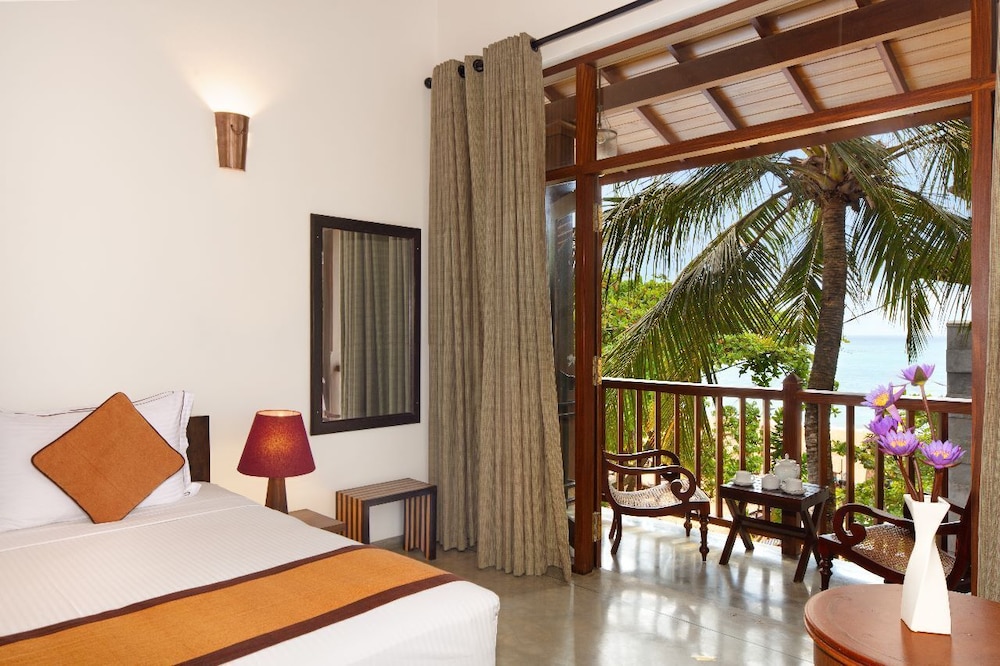 Deluxe Double Balcony side seaview photo 1