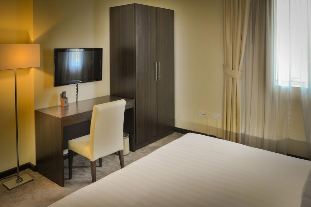 Golden Suite (2 Bedroom) photo 2