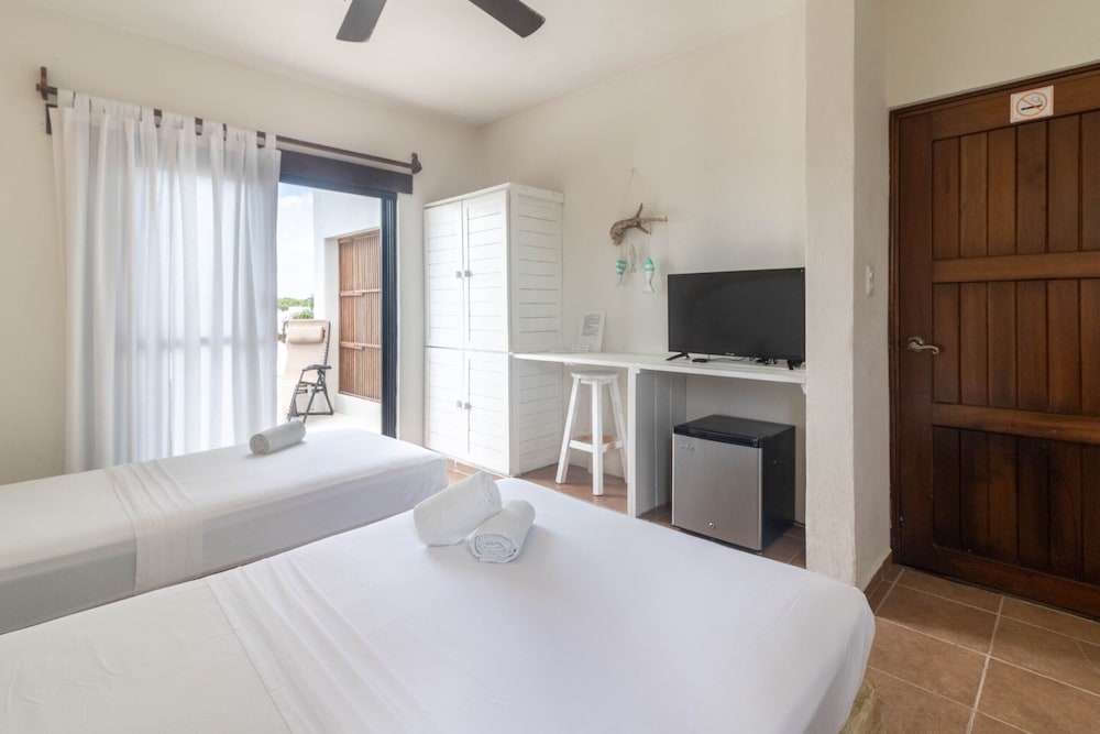 Executive triple room, with terrace, first floor photo 1