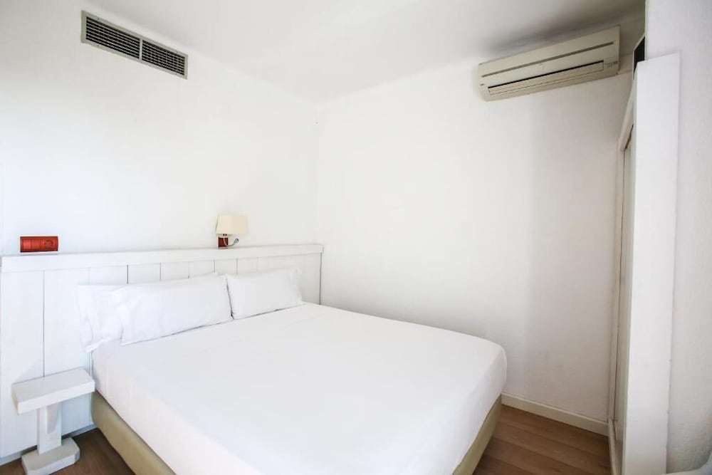 Double or Twin Room, Beach View