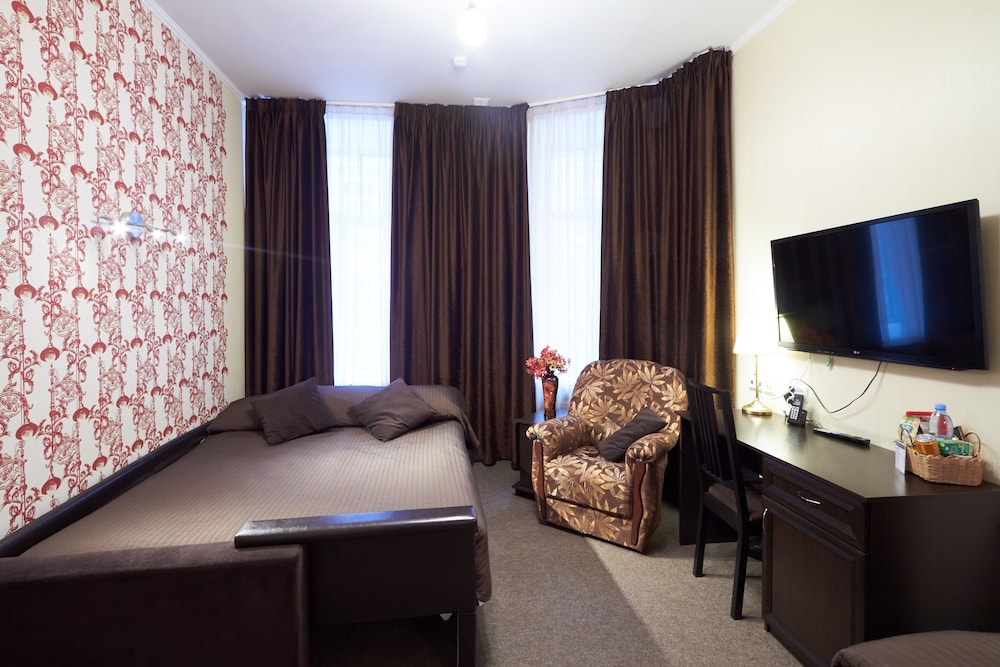 Comfort Triple Room, Multiple Beds photo 3