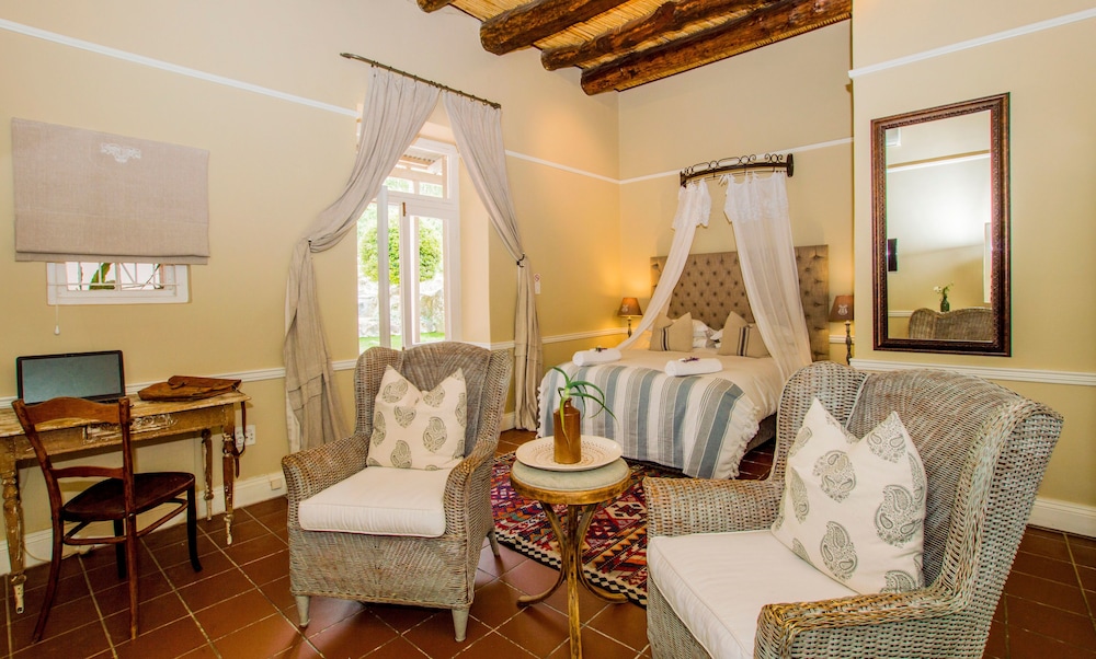 Honeymoon Suite