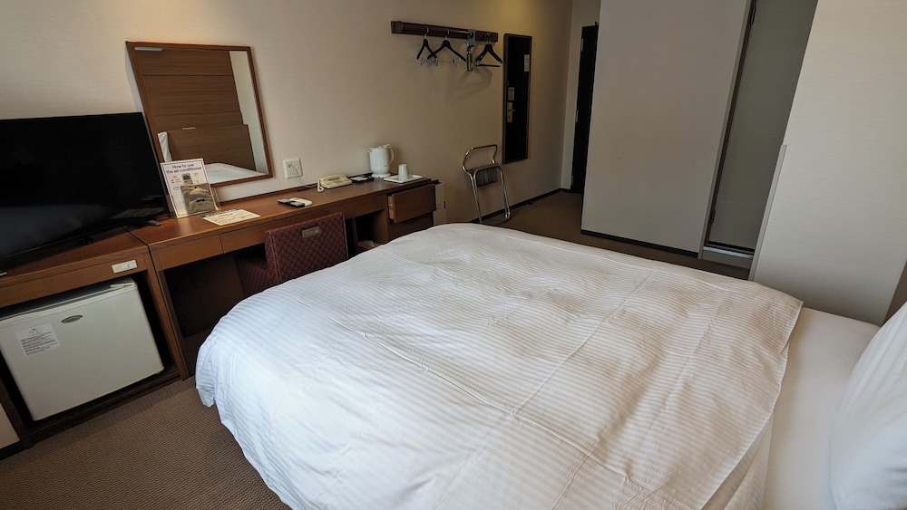 Single Room, 1 Queen Bed, Smoking photo 2