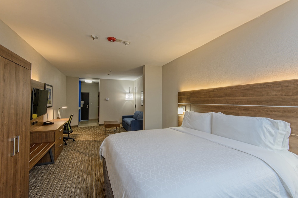 Suite, 2 Queen Beds, Accessible (Communications, Mobility, Access Tub) - Photo 6