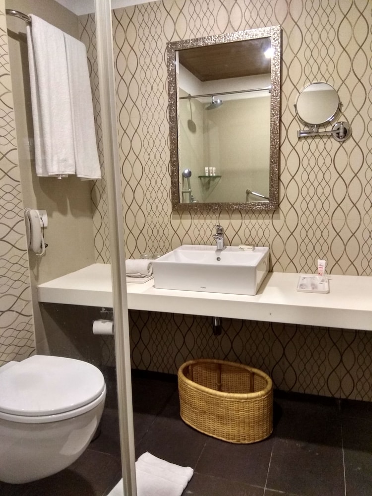 Deluxe Room, 1 Queen Bed (Club Room)
