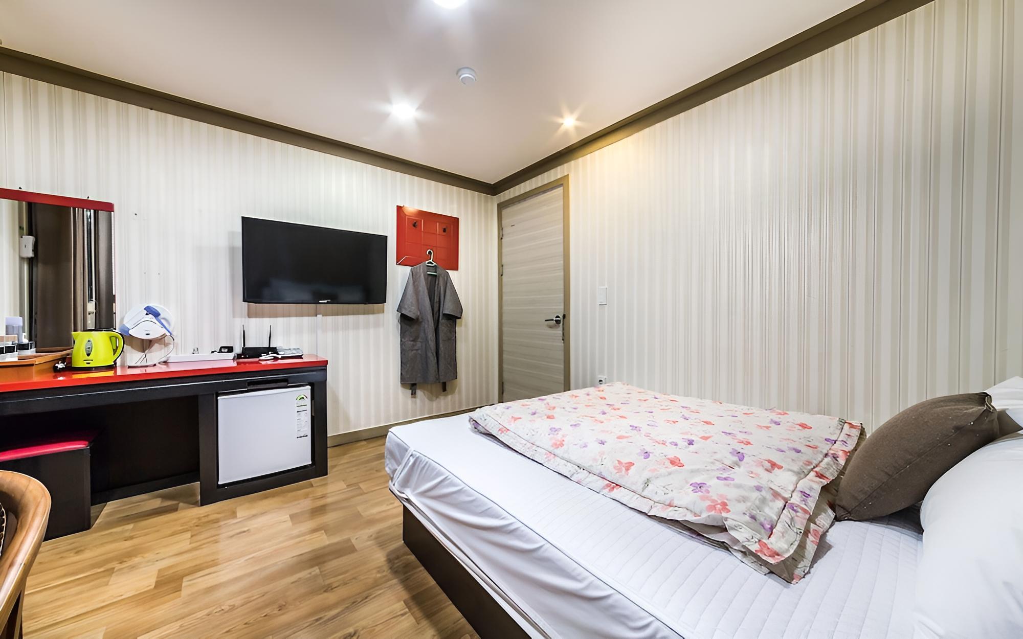 Room (Special Room) - Photo 3
