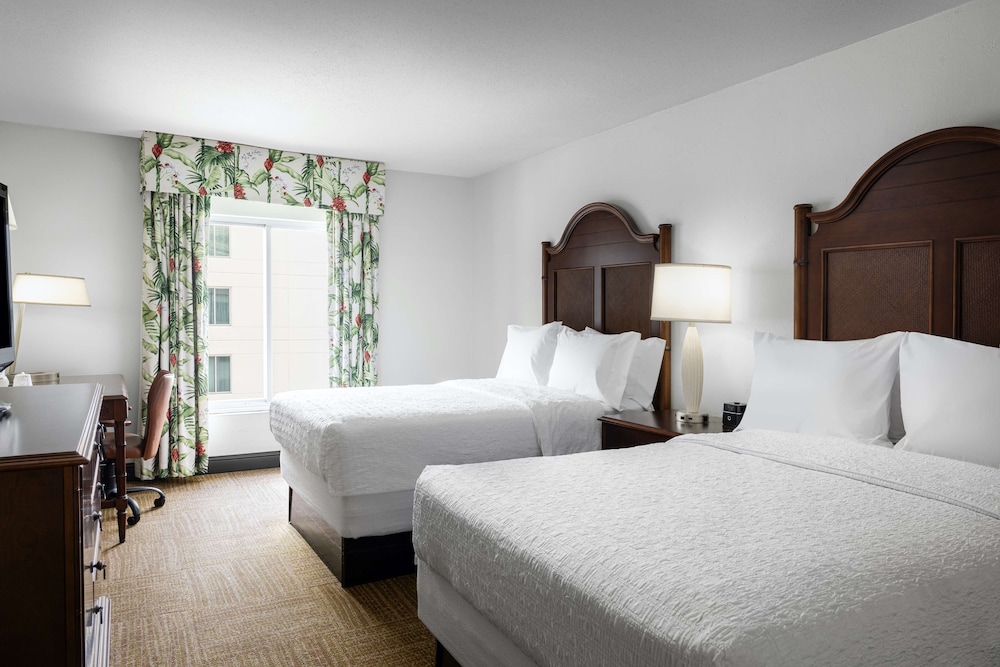 Room, 2 Double Beds, Pool View - Photo 3