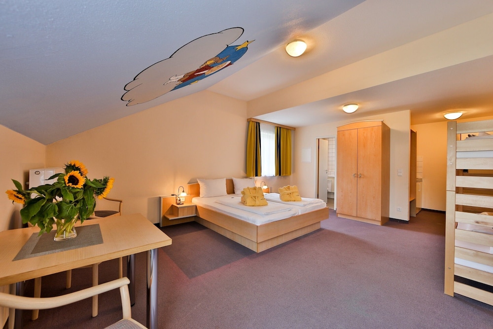 Standard Room photo 2