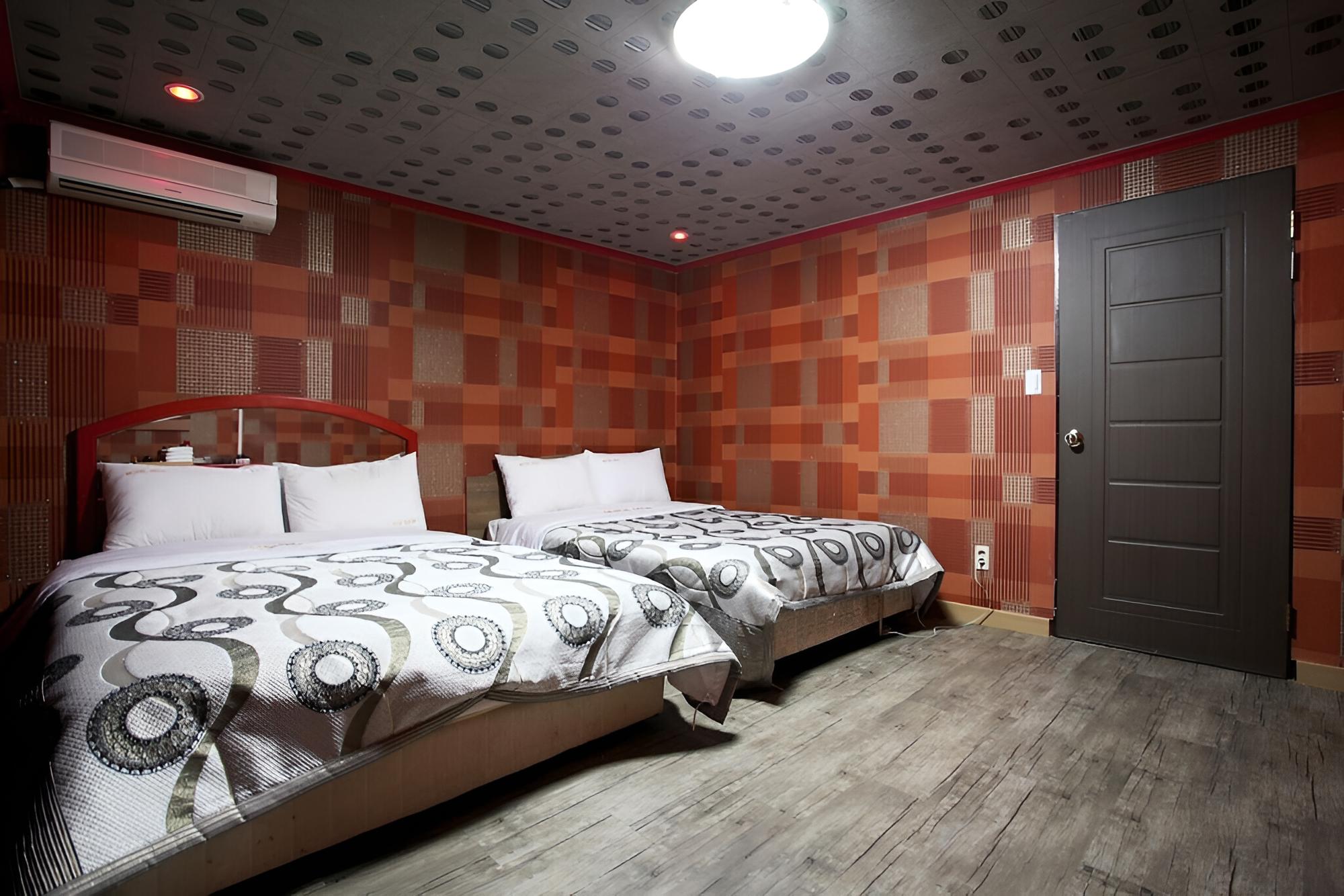 Room (Standard room (twin)) photo 2