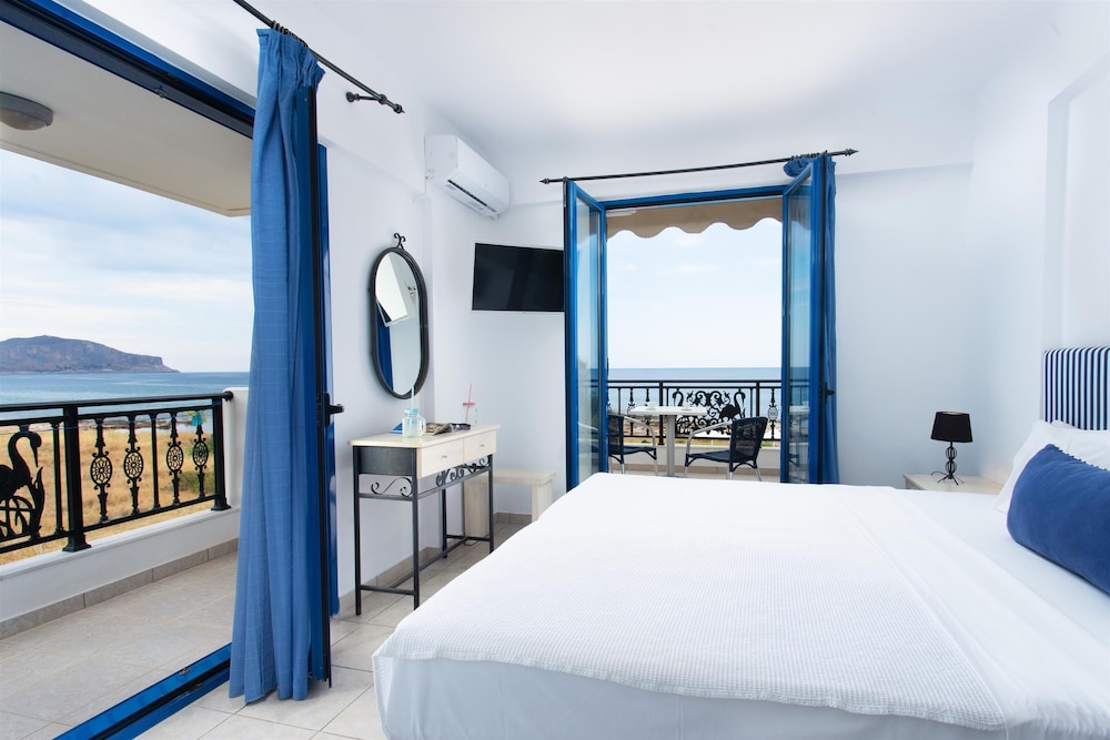 Panoramic Double Room, 1 Double Bed, Sea View, Poolside - Photo 2