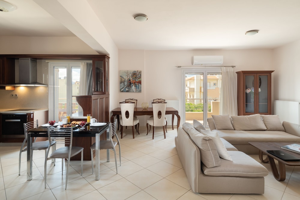 Family Apartment photo 1