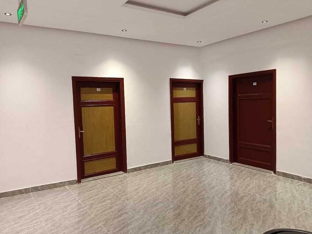 Family Room, City View photo 3