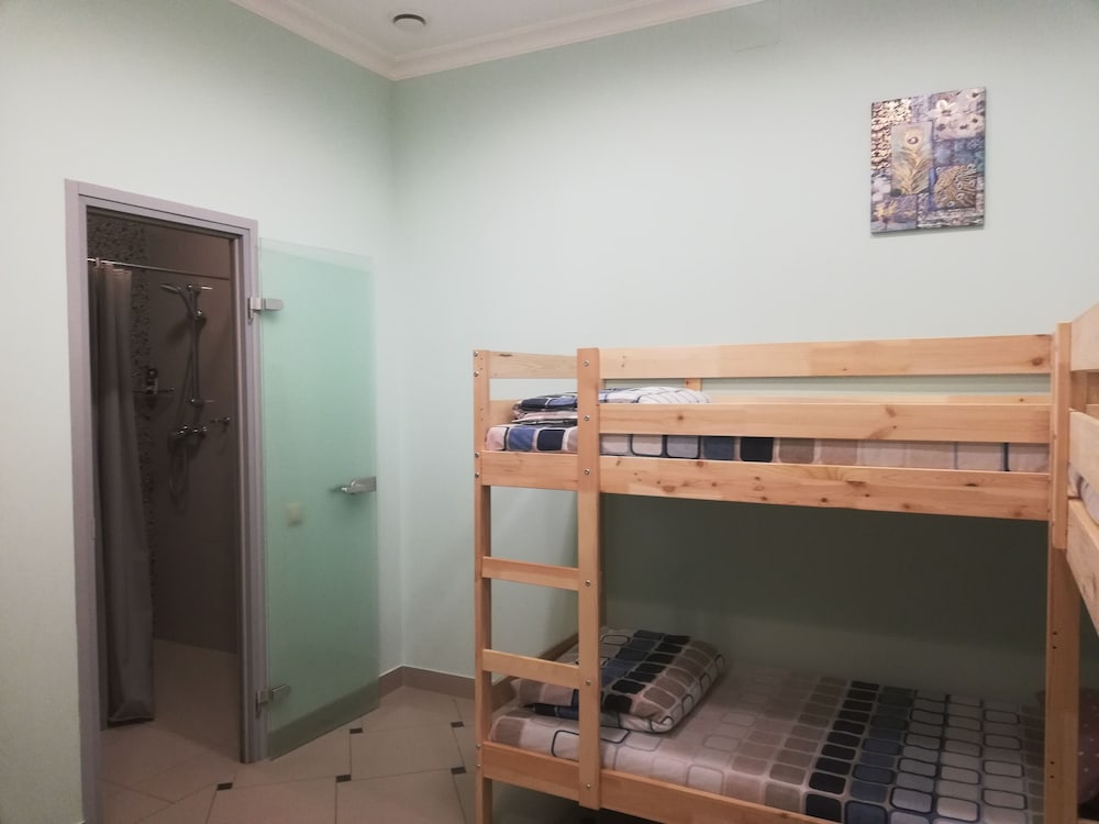 Shared Dormitory, Mixed Dorm, Shared Bathroom (4 beds) photo 1