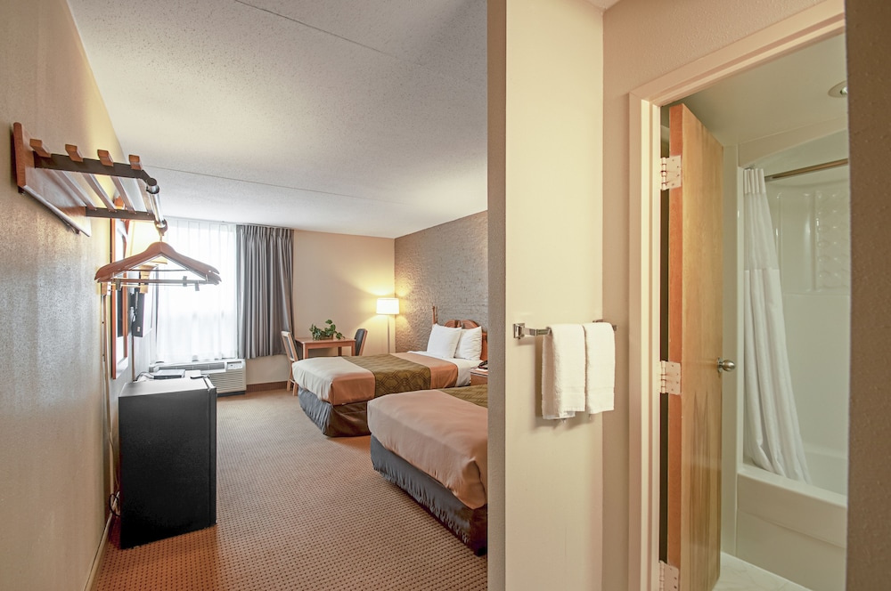 Standard Room, 2 Double Beds, Non Smoking - Photo 16