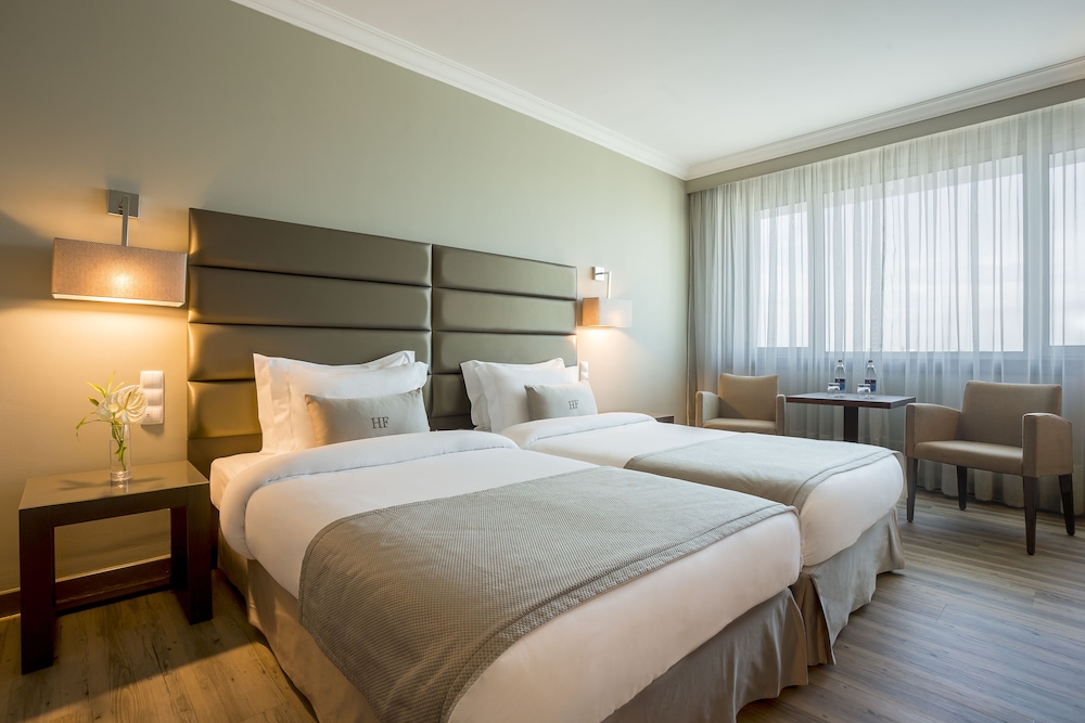 Executive Twin Room - Photo 3