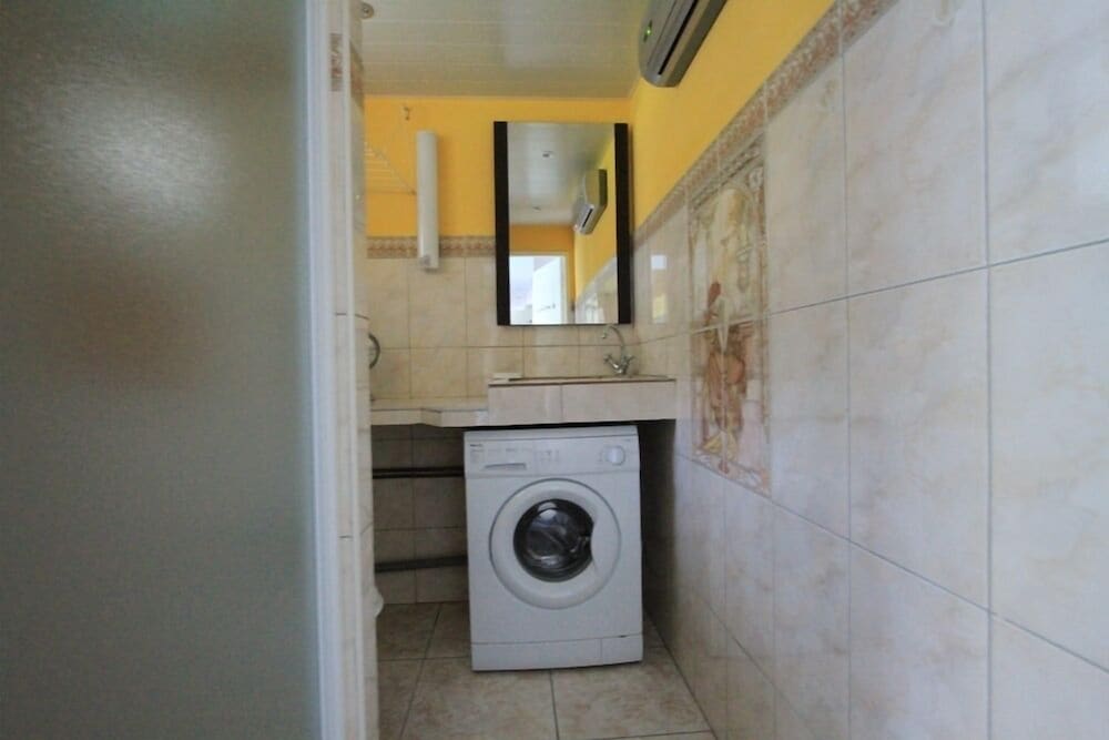 Family Apartment photo 2