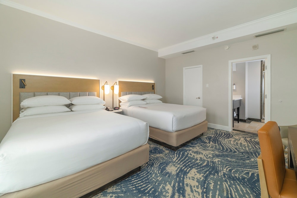 Presidential Suite, 1 Twin Bed thumbnail 5