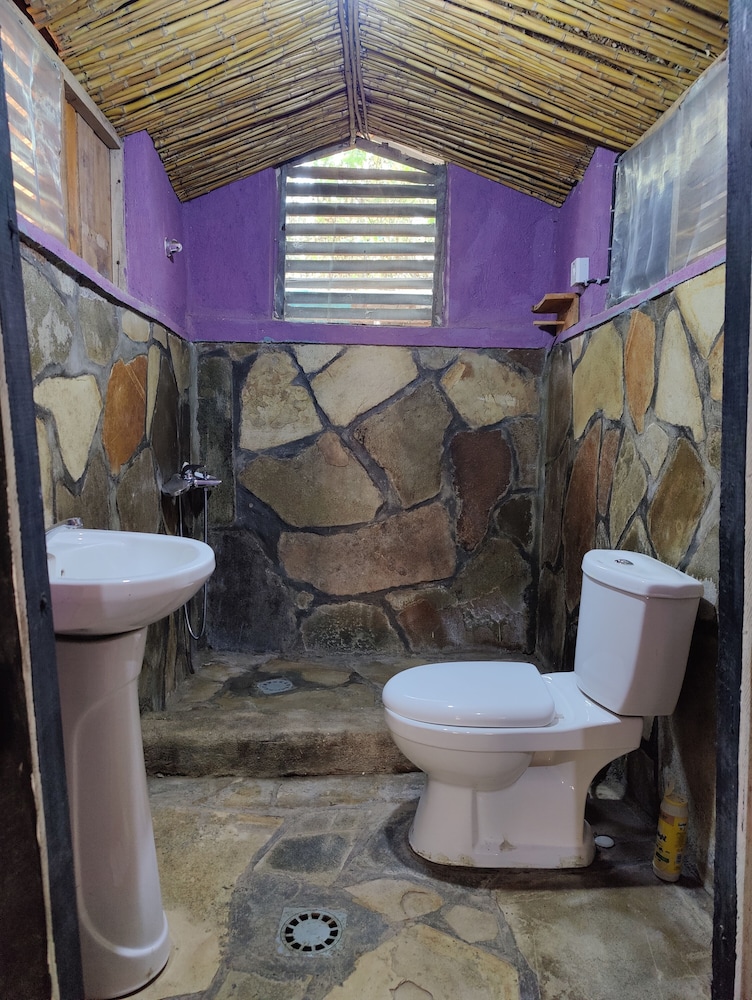 Turikumwe House photo 2