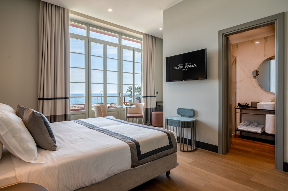Premier Double Room, 1 Bedroom, Terrace, Sea View - Photo 1