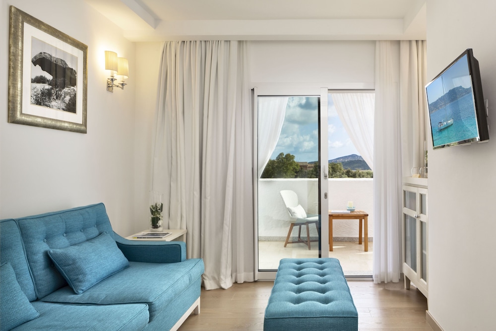 Panoramic Suite, Hot Tub, Sea View - Photo 11