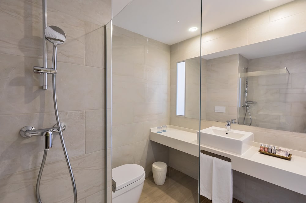 Superior Double Room, Balcony, Partial Sea View photo 3
