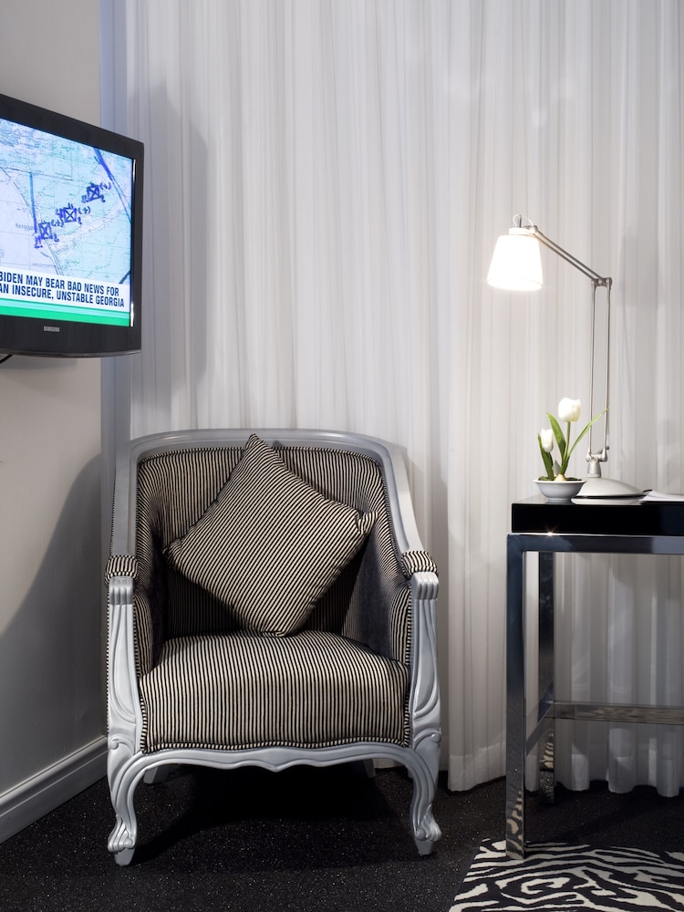 Executive Room (Leonardo) thumbnail 6