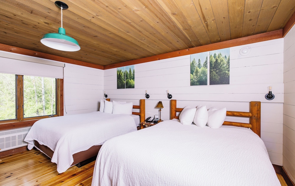 Lodge Room, 2 Queen Beds, Forest View photo 1