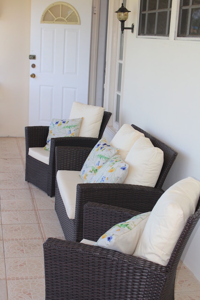 Standard Apartment, 3 Bedrooms, Ocean View photo 2