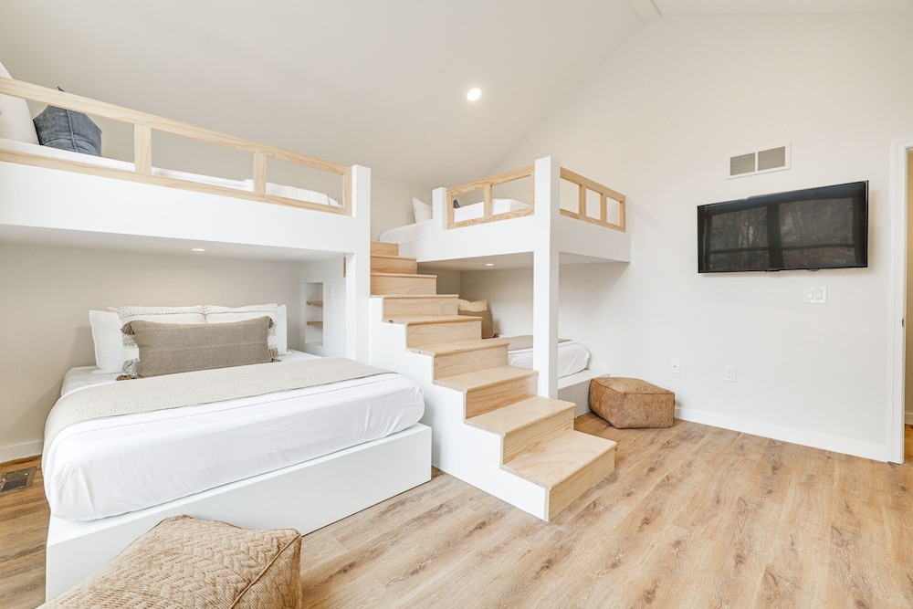 House (4 Bedrooms) photo 1