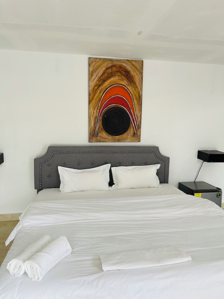 Double Room, 1 Queen Bed, Non Smoking photo 2