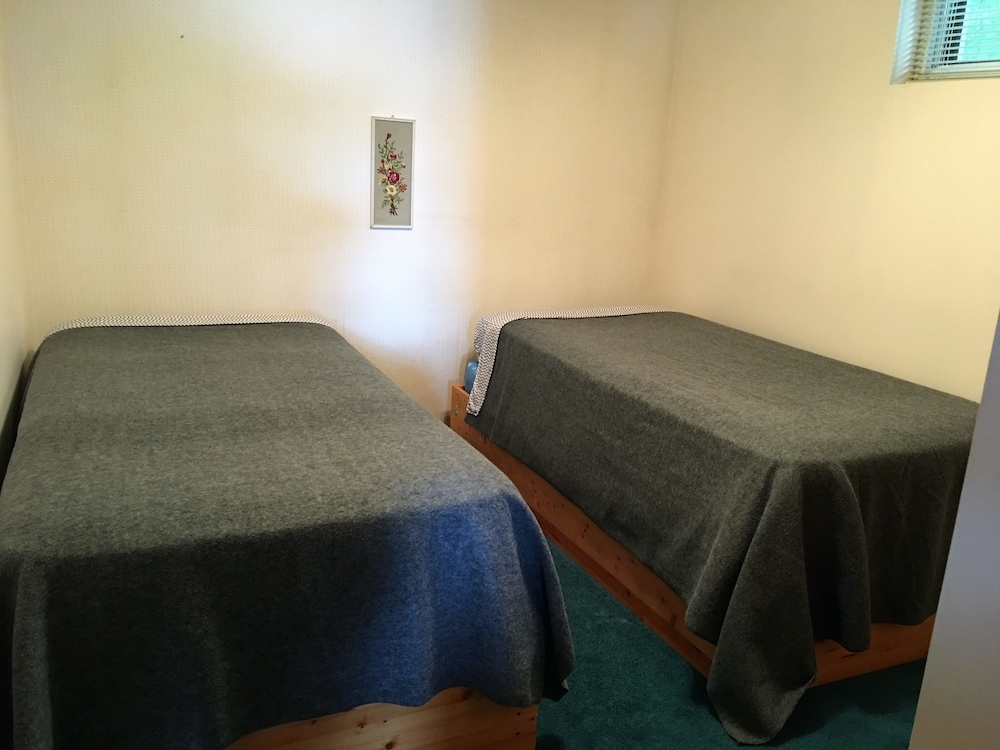 Deluxe Cottage, 4 Bedrooms, Lake View, Beachfront photo 3