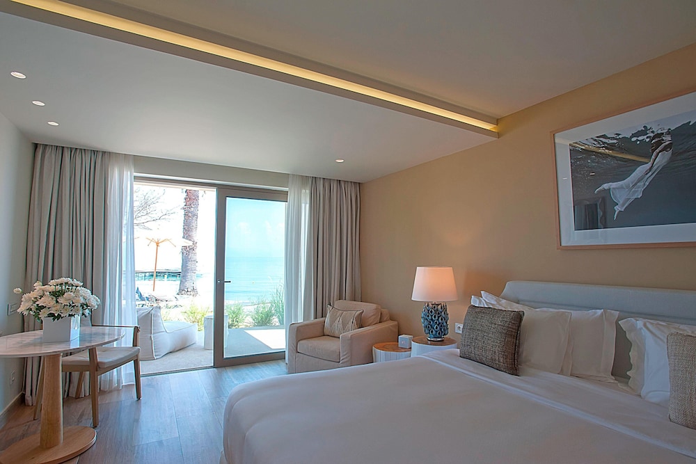 Suite, 1 Bedroom, Non Smoking, Sea View photo 2
