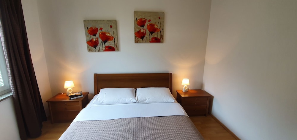 Basic Apartment, 1 Bedroom, Smoking, Garden View photo 3