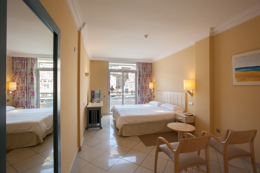 Standard Double Room, Balcony - Photo 1
