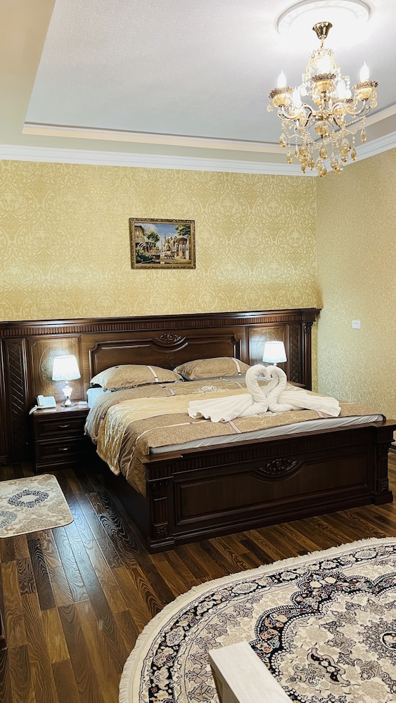 Luxury Triple Room, Mixed Dorm, City View
