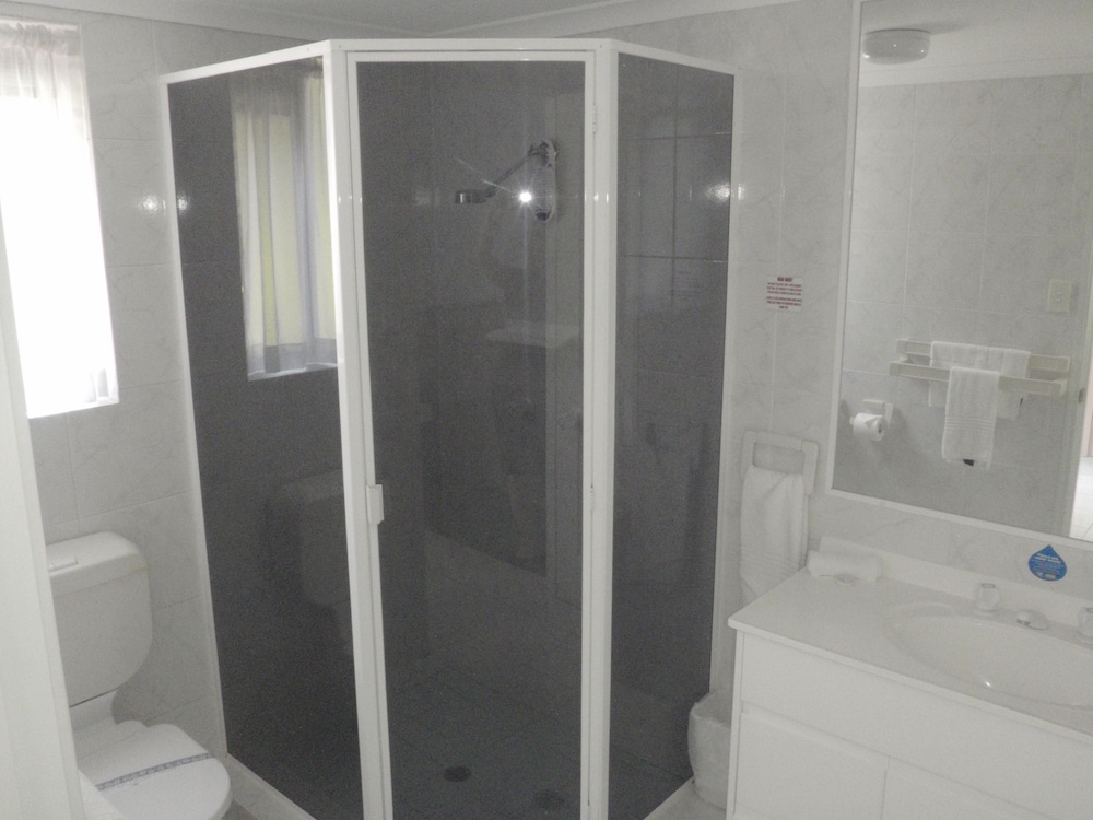Family Room, Kitchenette (STD Twin / Family)