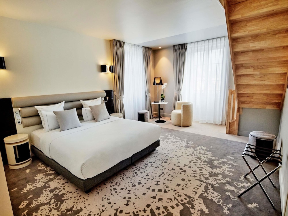 Duplex, 1 King Bed with Sofa bed (Suite)
