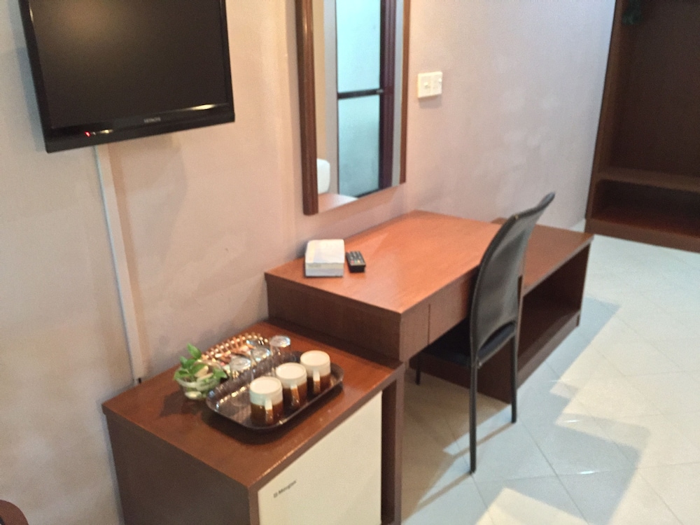 Standard Studio - Photo 4